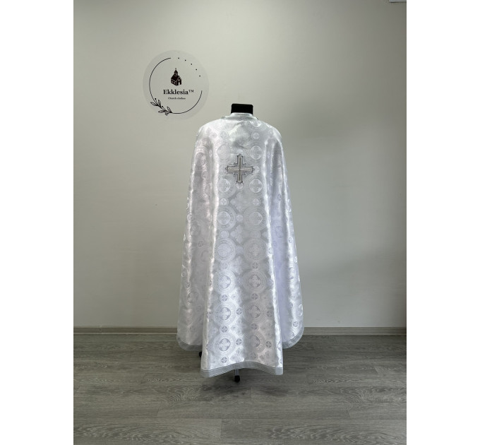 Ordination vestment in white or gold brocade for priest