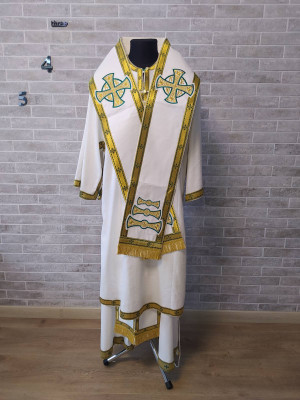 White Bishop's Vestments with green trims - Vestments for Bishop - Archbishop vestments
