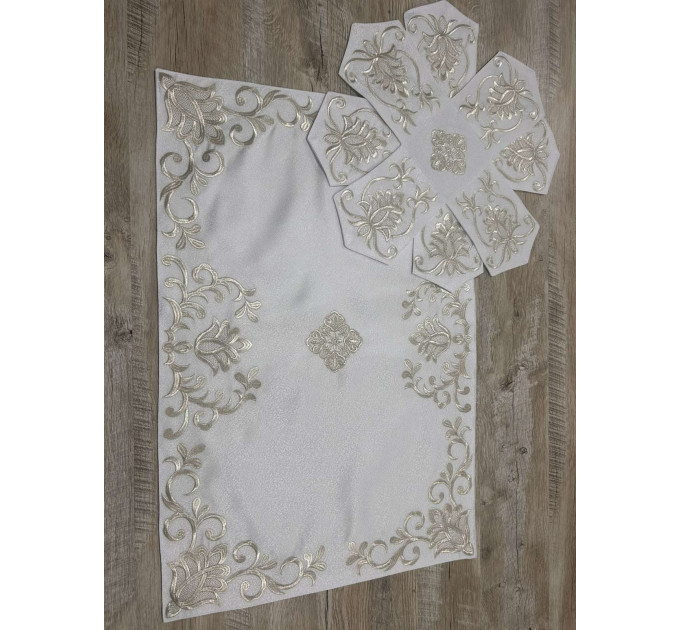 Chalice Covers with machine embroidery - Aer and chalices for communion set