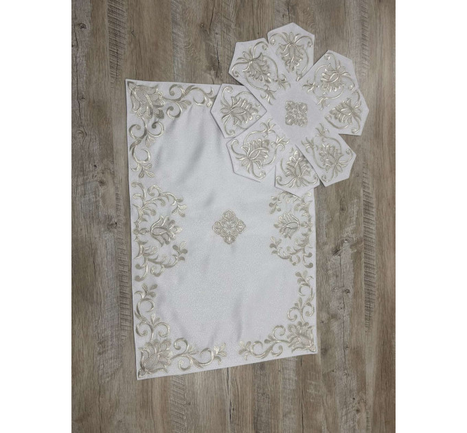 Chalice Covers with machine embroidery - Aer and chalices for communion set