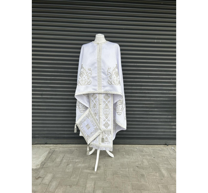 Priest vestment with machine embroidery - Liturgical vestment set Greek phelon