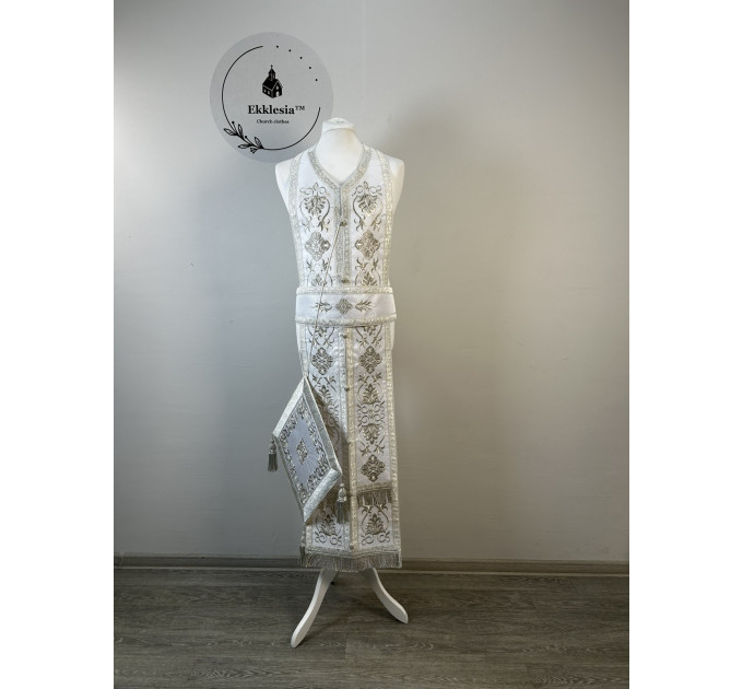 Priest vestment with machine embroidery - Liturgical vestment set Greek phelon