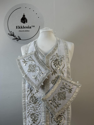 Embroidered white priest stole and cuffs - Epitrachil and cuffs - Communion set