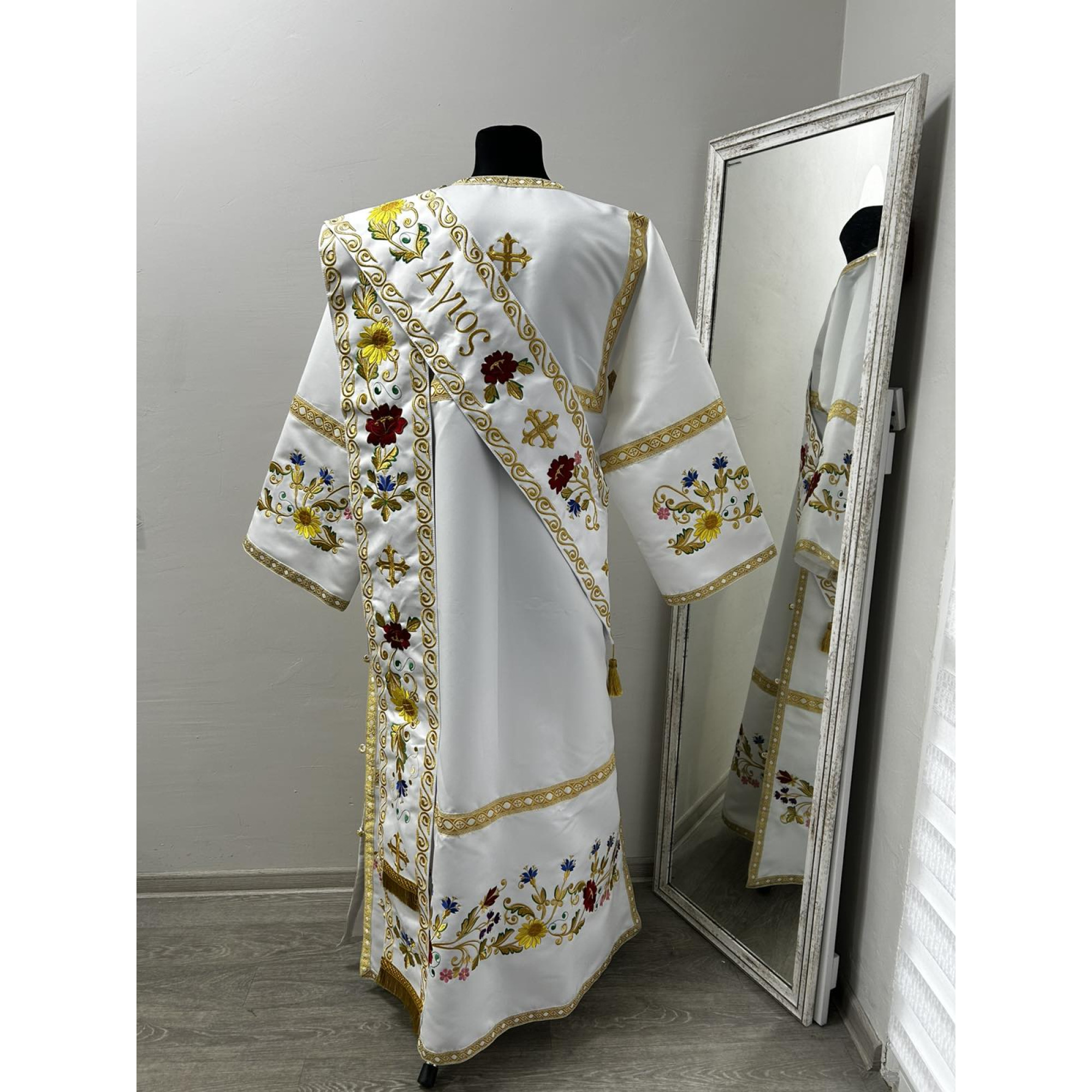 Protodeacon Embroidered protodeacon's Vestment with Slavic double orar ...