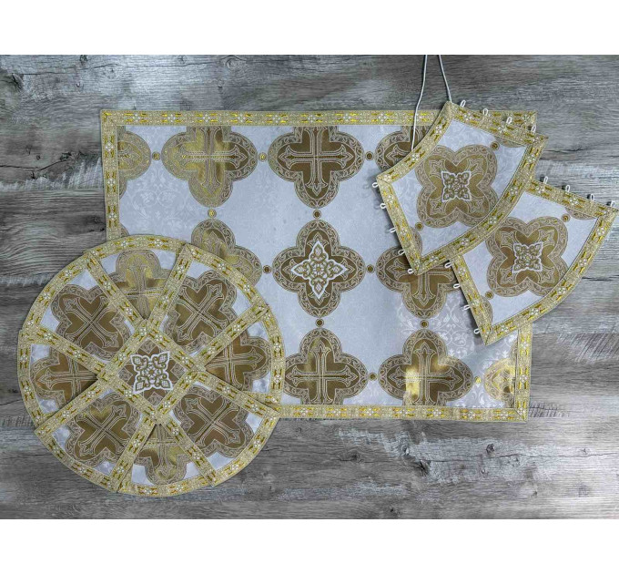 Bishop's Vestments in NIKEA brocade - Vestments for Bishop - Archbishop vestments