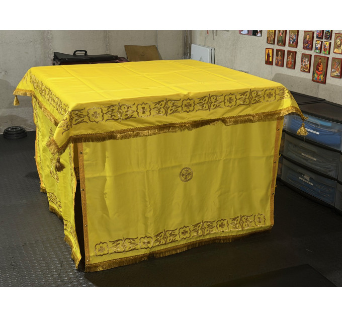 Embroidered altar covers set