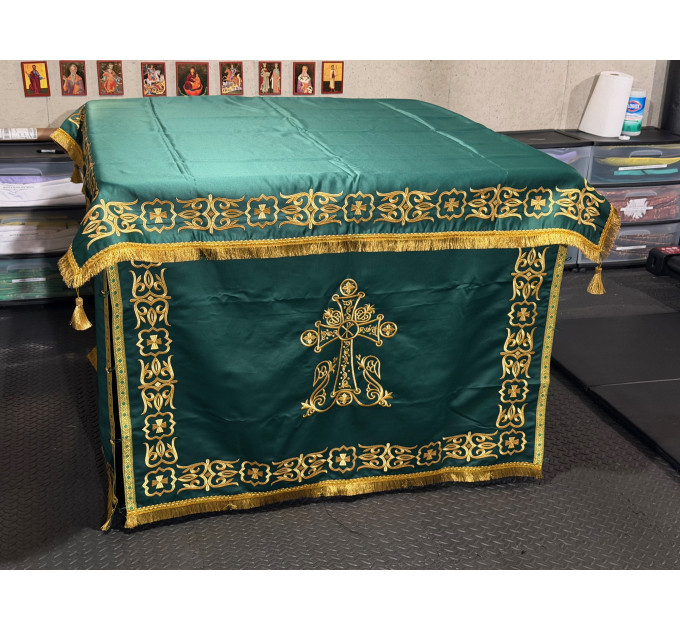 Embroidered altar covers set