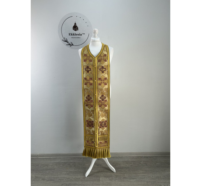 Bishop's vestment set in gold brocade - Vestment set for Archbishop