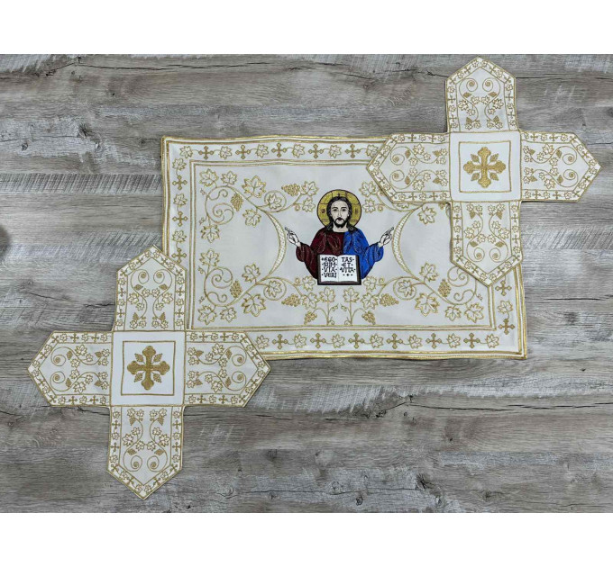 Embroidered chalice covers with aer - Covers set for communion