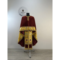 Embroidered priest vestment with peacocks in Greek style