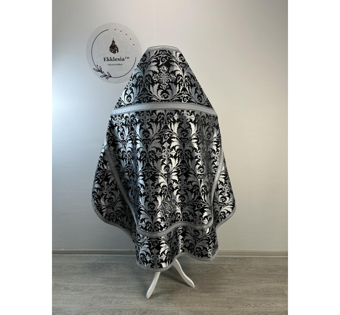 Slavic style vestments in brocade - Priest vestments - Clothes for priests - Liturgical vestments - Liturgical garments