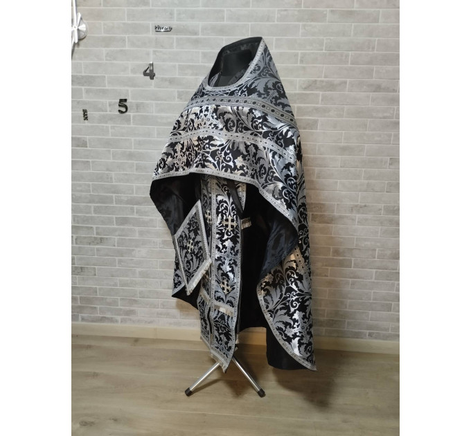 Slavic style vestments in brocade - Priest vestments - Clothes for priests - Liturgical vestments - Liturgical garments