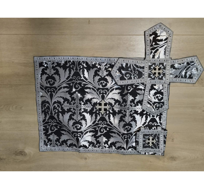 Slavic style vestments in brocade - Priest vestments - Clothes for priests - Liturgical vestments - Liturgical garments