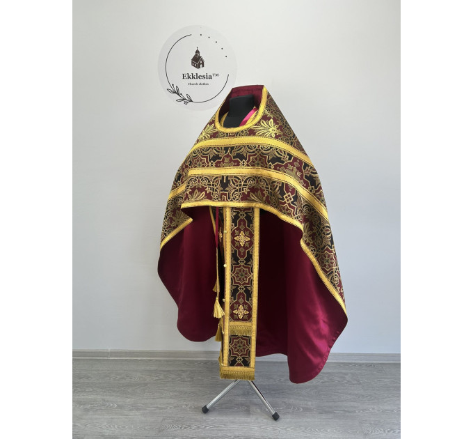 Slavic style vestments in brocade - Priest vestments - Clothes for priests - Liturgical vestments - Liturgical garments