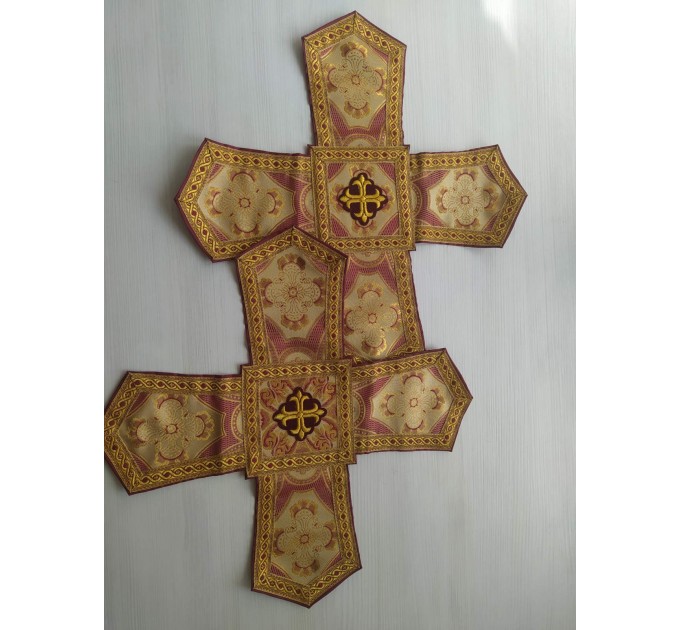 Slavic style vestments in brocade - Priest vestments - Clothes for priests - Liturgical vestments - Liturgical garments