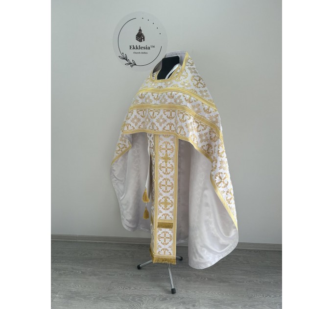 Slavic style vestments in brocade - Priest vestments - Clothes for priests - Liturgical vestments - Liturgical garments