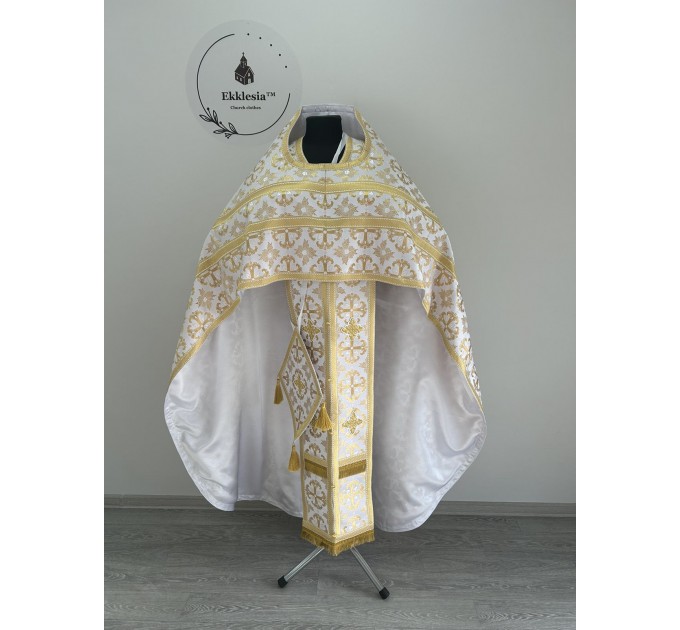 Slavic style vestments in brocade - Priest vestments - Clothes for priests - Liturgical vestments - Liturgical garments