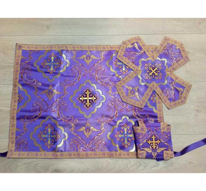 Slavic style vestments in brocade - Priest vestments - Clothes for priests - Liturgical vestments - Liturgical garments