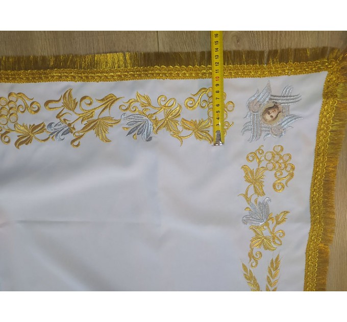 Altar cover in gabardine with the embroidery