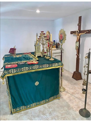 Altar cover - Covers for the altar table - Vestment on the throne and the altar