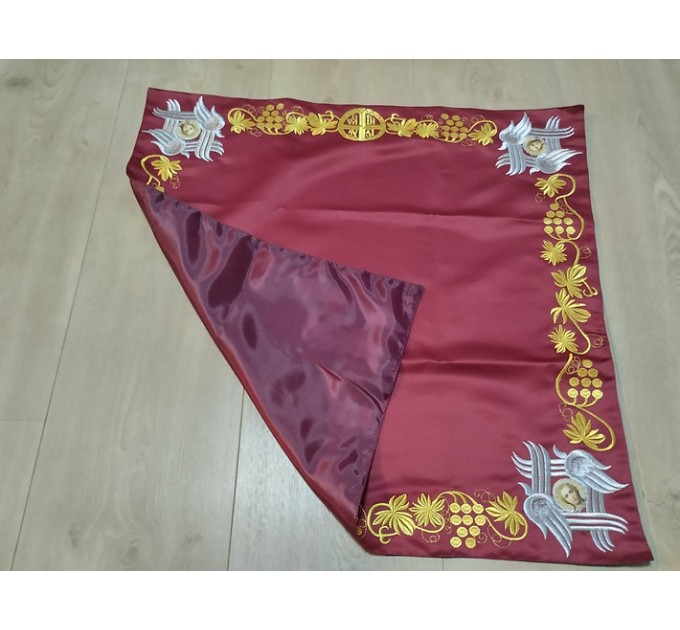 Embroidered Iliton in satin - Canonical altar iliton - eiliton with embroidery