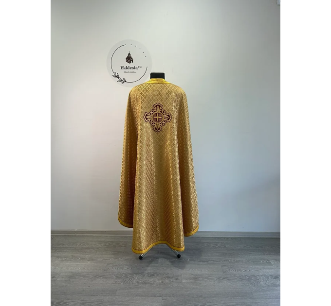 Priest vestment in gold church brocade - Liturgical clothes for priest - Phelon