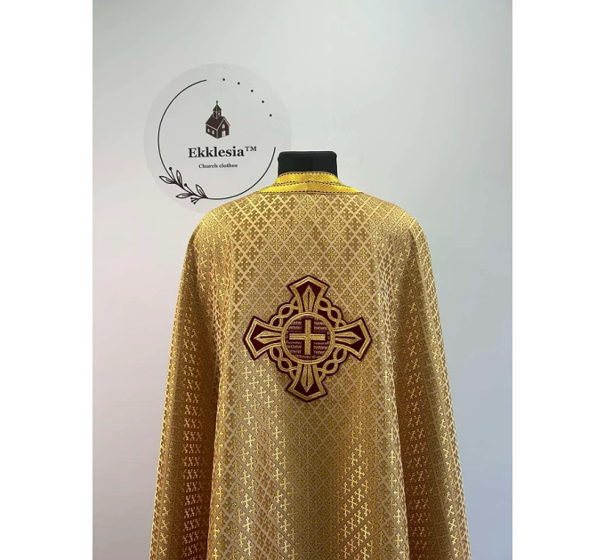 Priest vestment in gold church brocade - Liturgical clothes for priest - Phelon