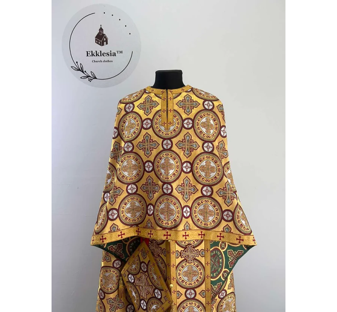 Greek-style vestment in metallic gold brocade - Church garments - Vestment set