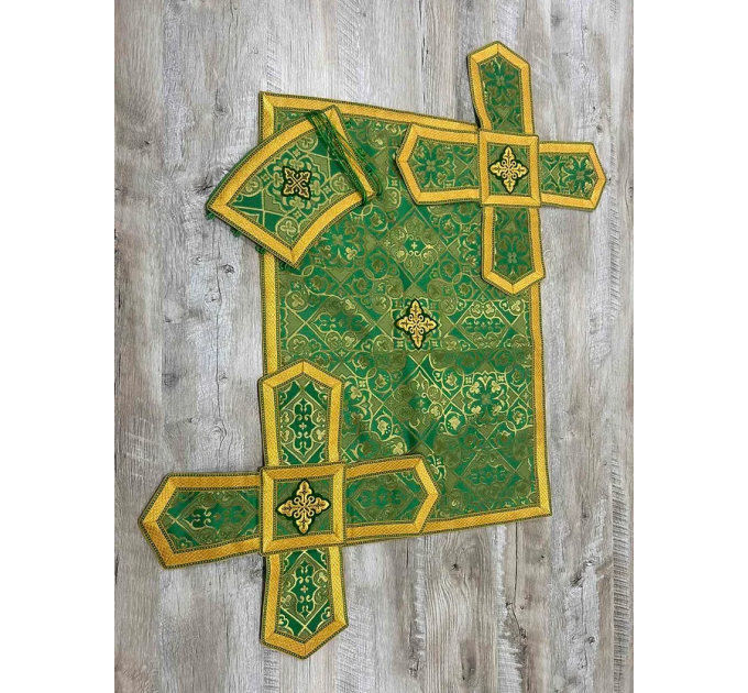 Priest vestment in green church brocade - Liturgical clothes for priest - Phelon