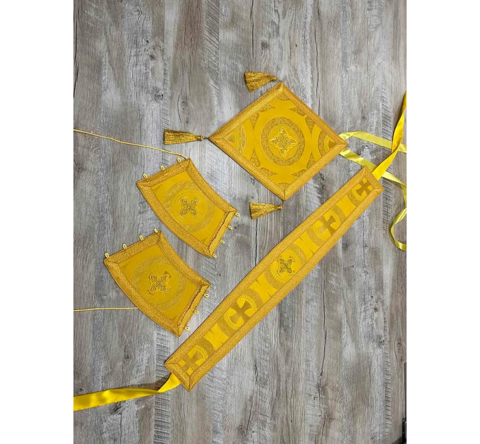 Priest vestment in red church brocade - Liturgical clothes for priest- Phelon