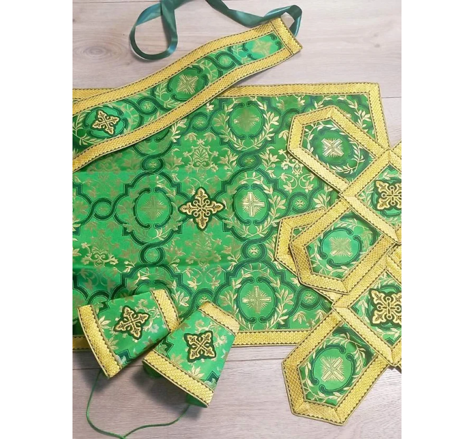 Greek vestment in brocade - Priest vestment - Clothes for priests - Liturgical