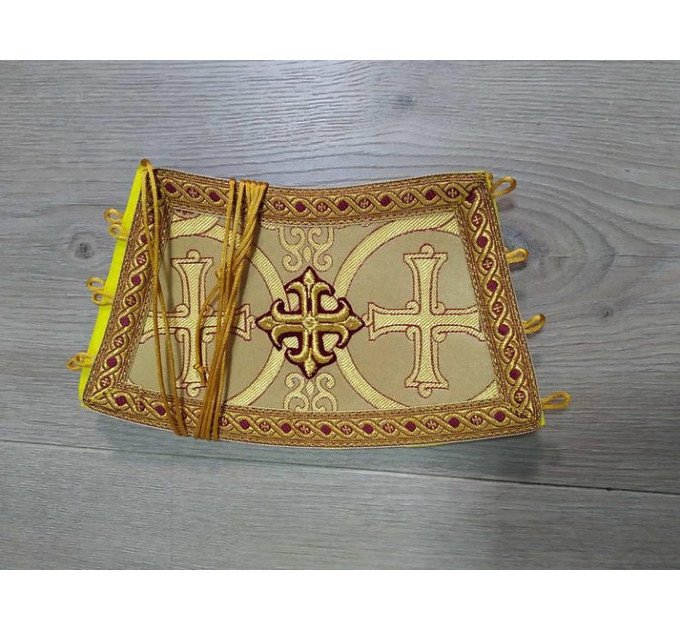 Stole and cuffs in gold brocade - Communion set -Epitrakhilion