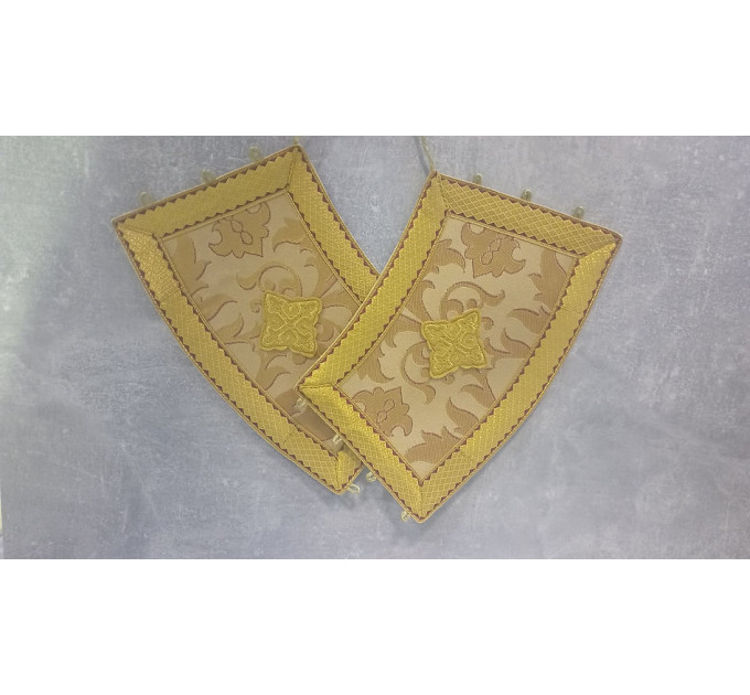 Stole and cuffs in brocade