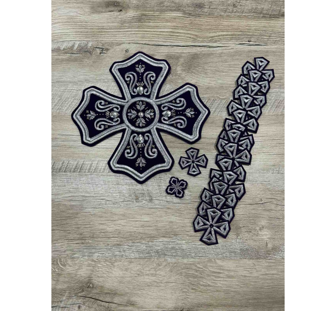 Set of 16 embroidered crosses for priest vestment - Patch crosses applique