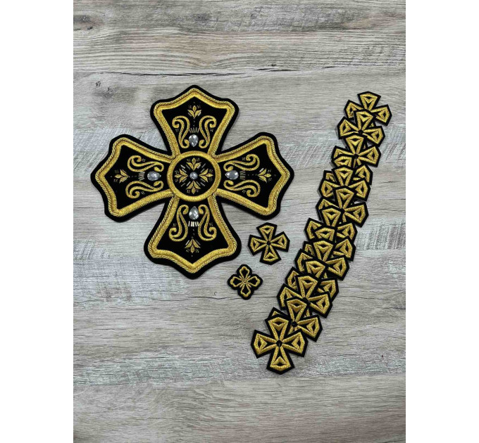 Set of 16 embroidered crosses for priest vestment - Patch crosses applique