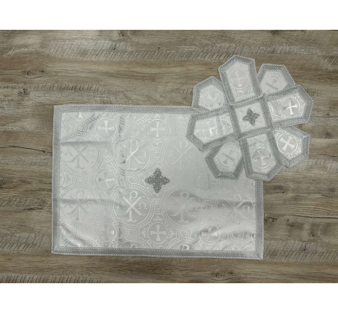 Slavic style vestments in brocade - Priest vestments - Clothes for priests - Liturgical vestments - Liturgical garments