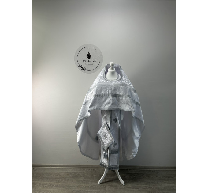 Slavic style vestments in brocade - Priest vestments - Clothes for priests - Liturgical vestments - Liturgical garments