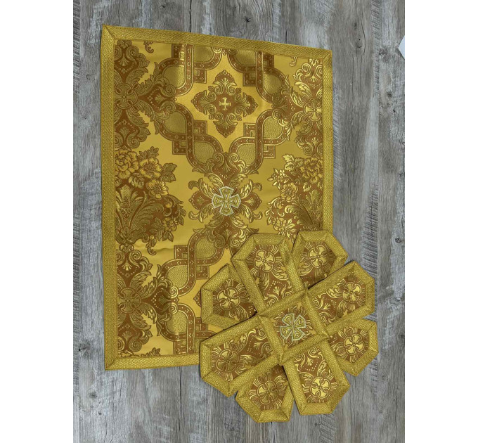 Rich gold priest vestment - Liturgical vestment on brocade - Church garment