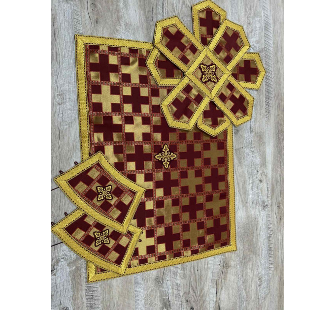 Greek vestment in brocade - Priest vestment - Clothes - Liturgical garments