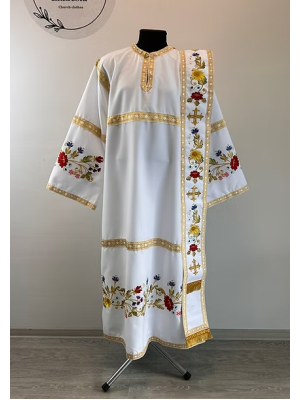 Embroidered Stichar with the embroidered trim