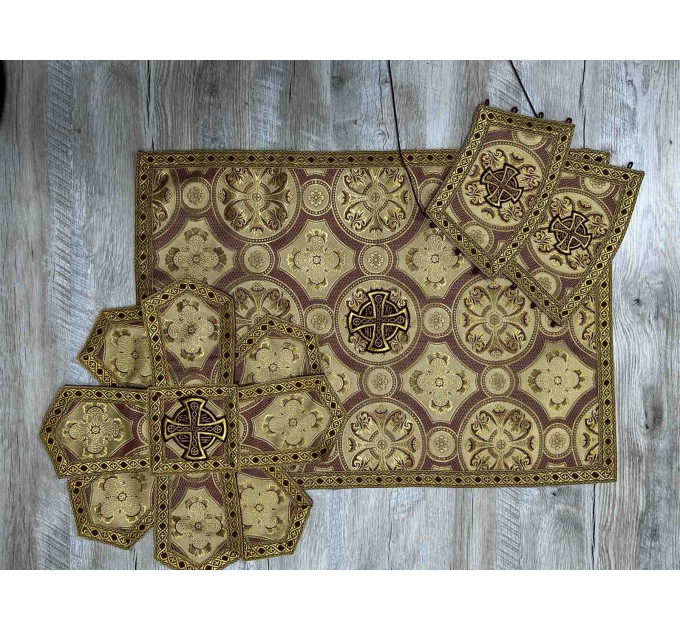 Slavic style vestments in brocade - Priest vestments - Clothes for priests - Liturgical vestments - Liturgical garments